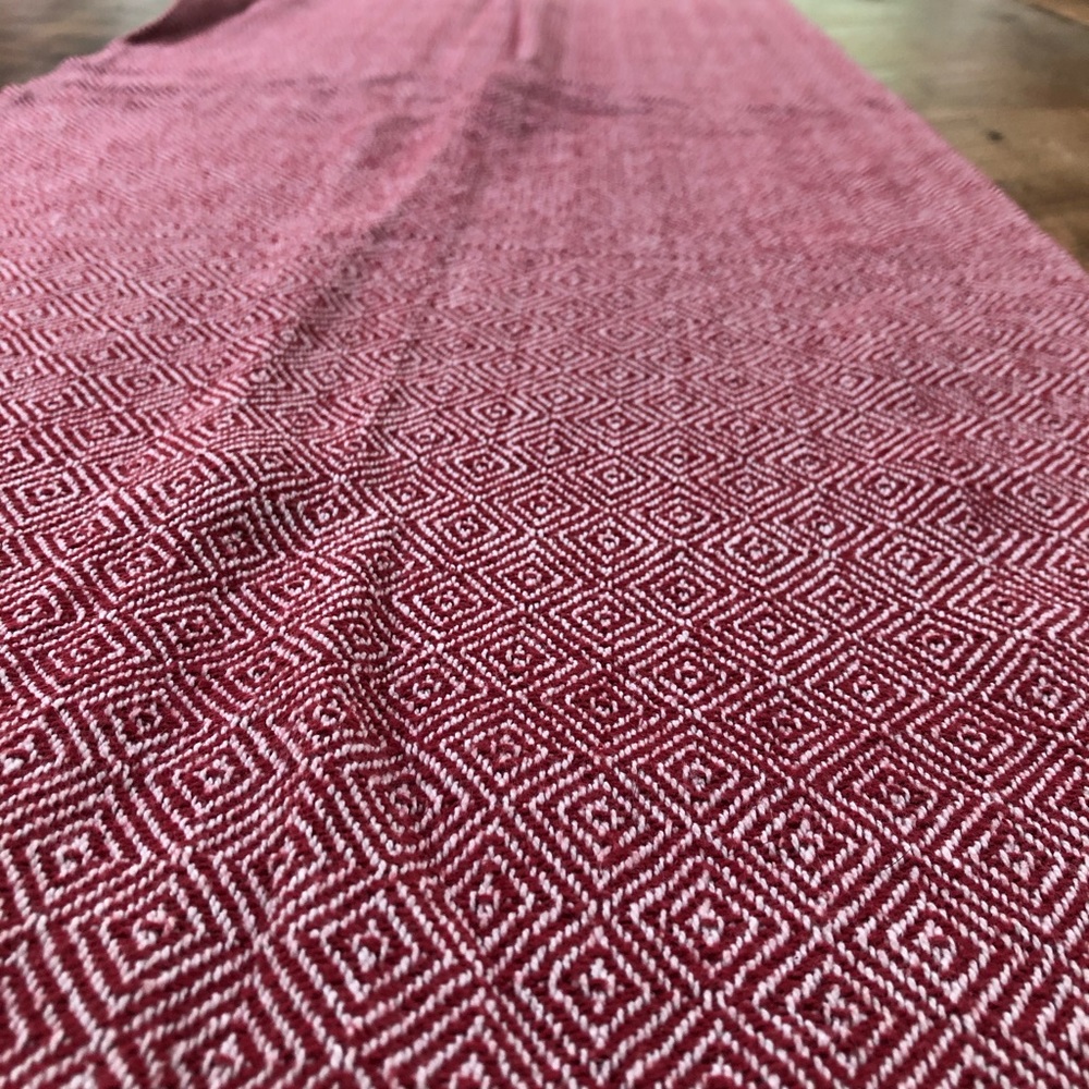 Beautiful Woven Table Runner - Picture 4 of 5